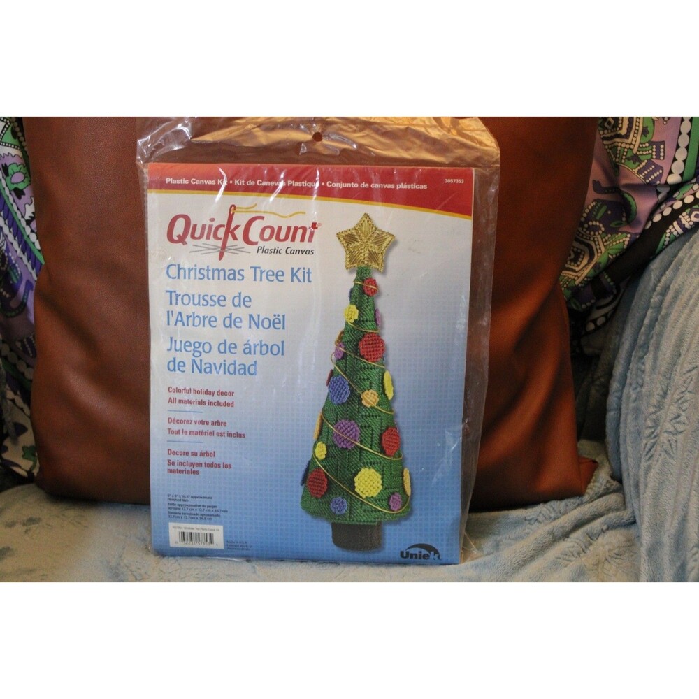 Quick Count Plastic Canvas Christmas Tree Kit Finished Size 5” x 5” Never Opened